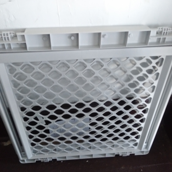 Baby gate - Picture 1 of 3